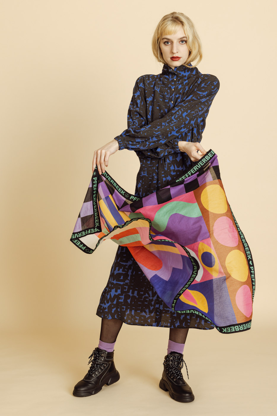 Pfeffer Verbeek Schweizer Modedesign Laufmeter Onlineshop face