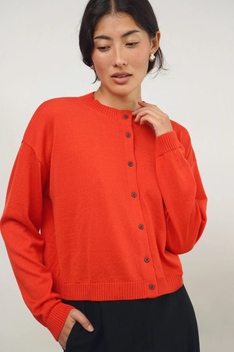 sode bern japan cardigan red strick merino wolle jacke rot mode schweiz nachhaltig laufmeter