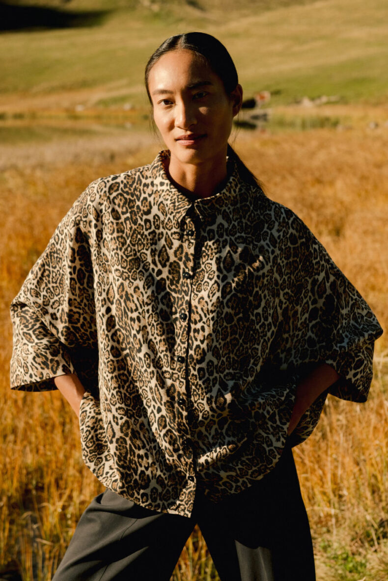 fink und star finkundstar bluse animalpieper tencel lyocell vegan laufmeter schweiz nachhaltig mode